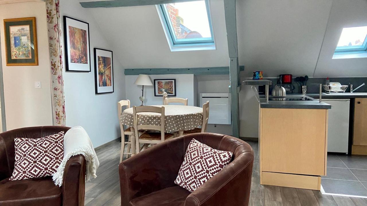 Sous Les Toits D'Honfleur Apartment Екстериор снимка